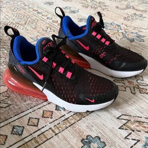 Nike Air 270  Black Sneakers with Pink Accents and Blue Lining